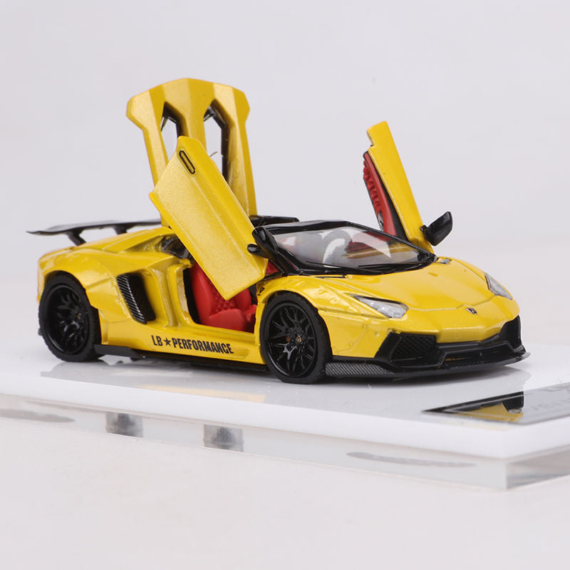 RM Rhino 1:64 Lamborghini Aventador LP700-4 Roadster Diecast Model