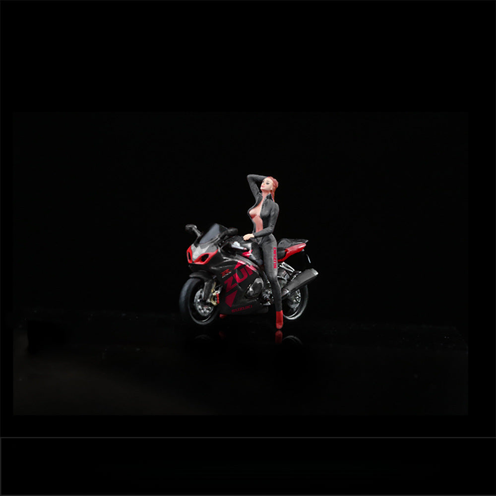 MoreArt 1:64 Suzuki Hayabusa & Honda Lovemoto Motorcycle Doll Set