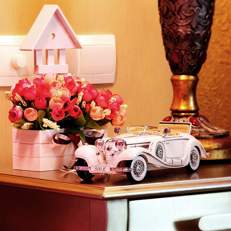 Maisto 1:18 Mercedes-Benz 500K Classic Car – Die-Cast Model