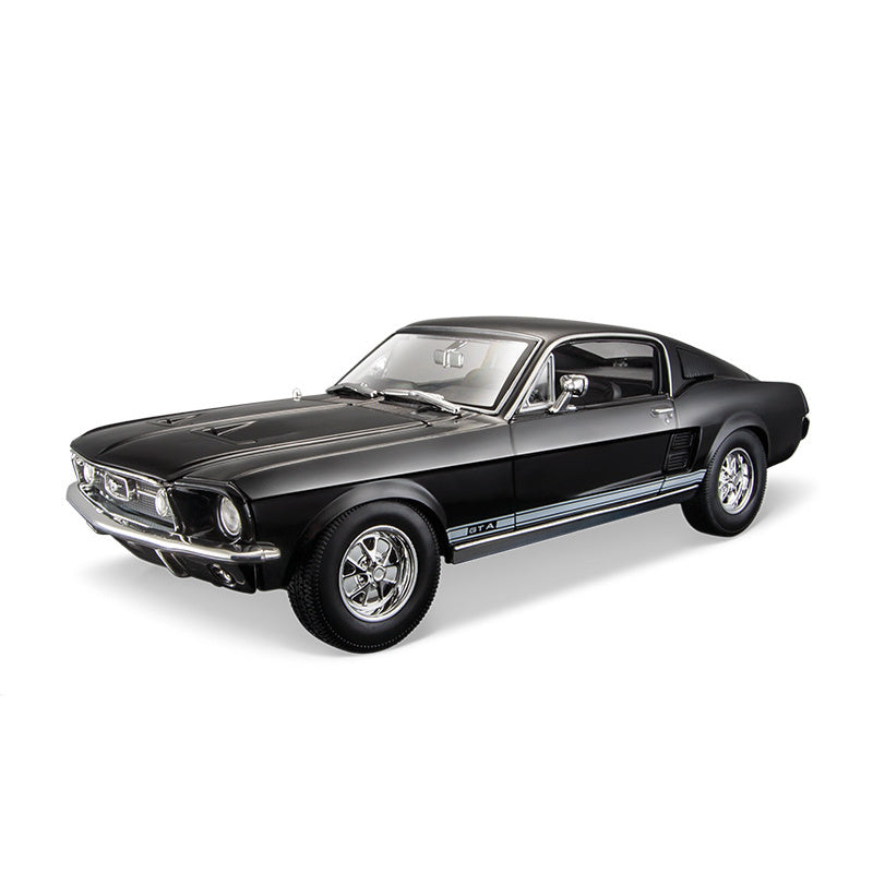 Maisto 1:18 Ford GTA Classic Diecast Model Car