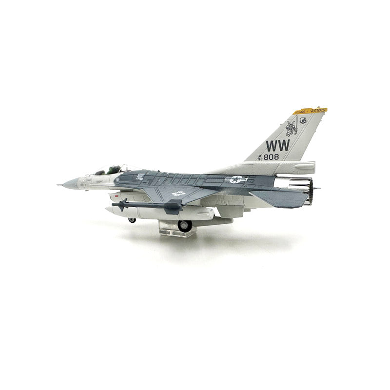 1/100 F-16C Fighting Falcon (Misawa AFB 35th) Diecast Fighter Jet Model