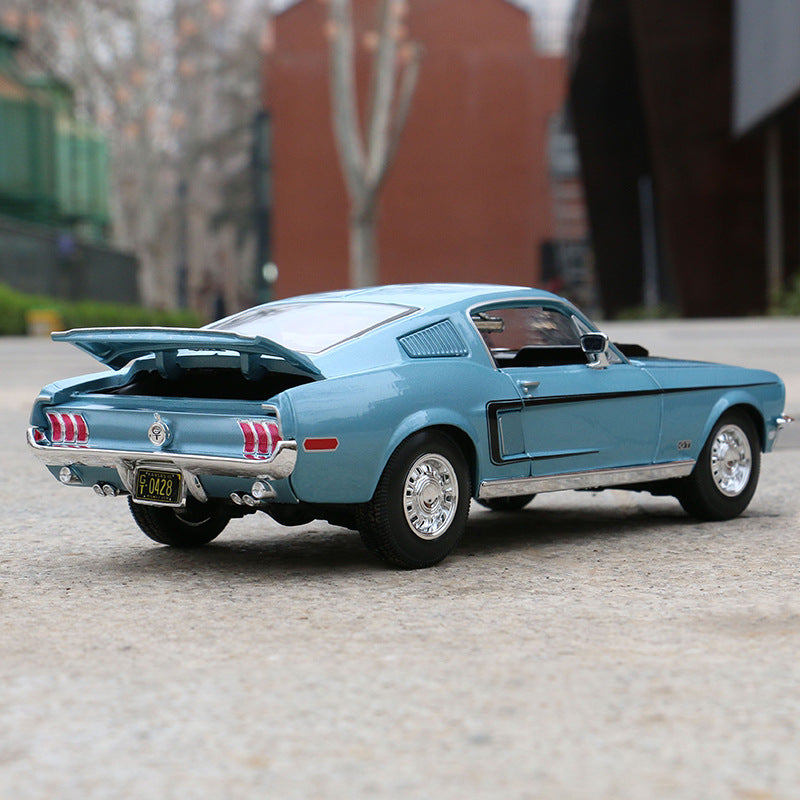 Maisto 1:18 1968 Ford Mustang Shelby GT Diecast Model MODCOLS
