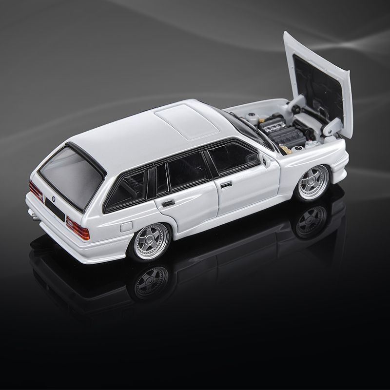 Mortal 1:64 BMW E30 Diecast Model with Opening Doors MODCOLS
