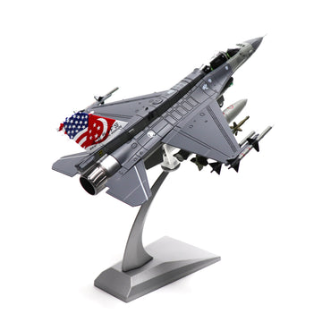 1/72 F-16D Fighting Falcon Singapore Jet Model – Diecast Alloy Aircraft