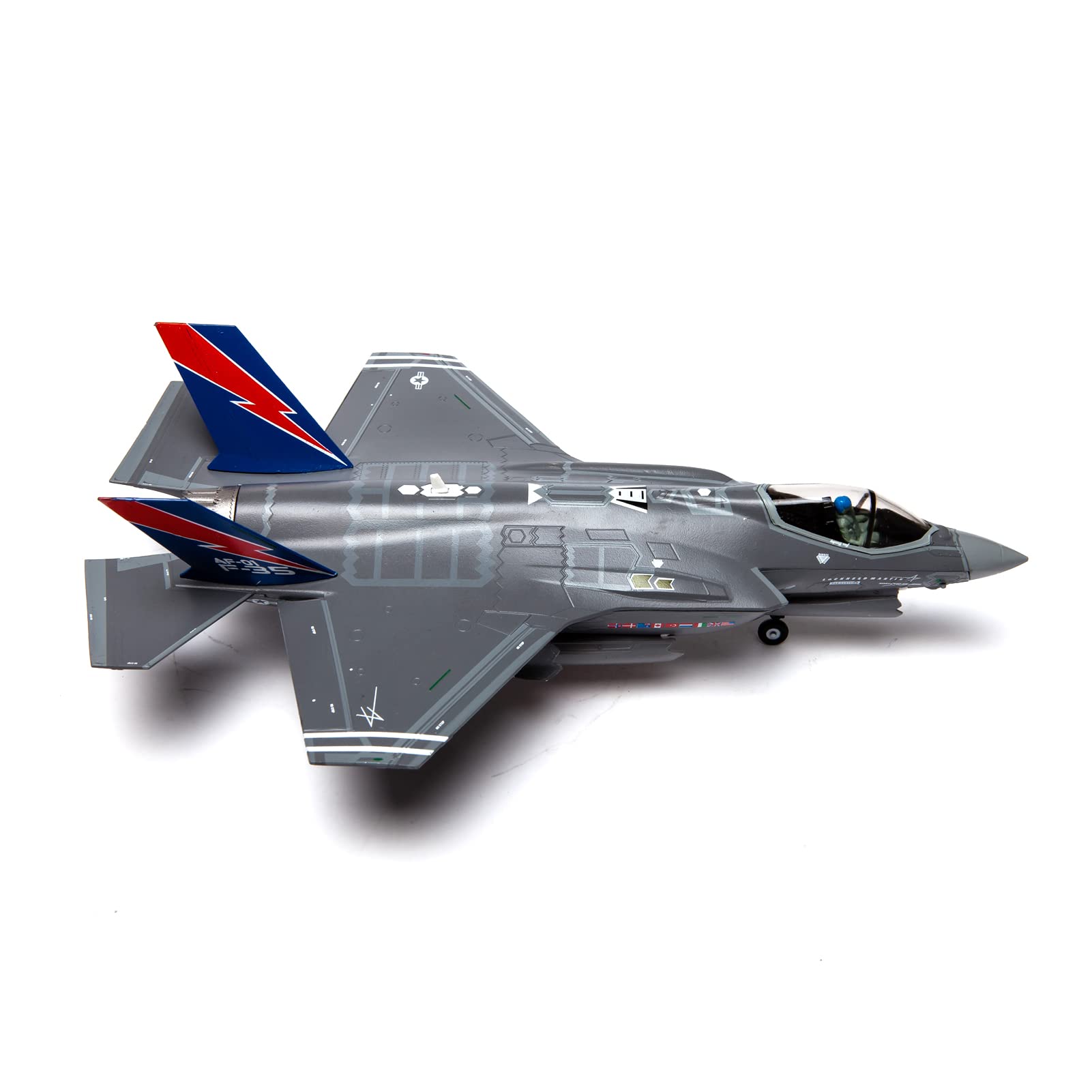1/72 F-35A Lightning II Fighter Jet Model – EDW AFB AF-01