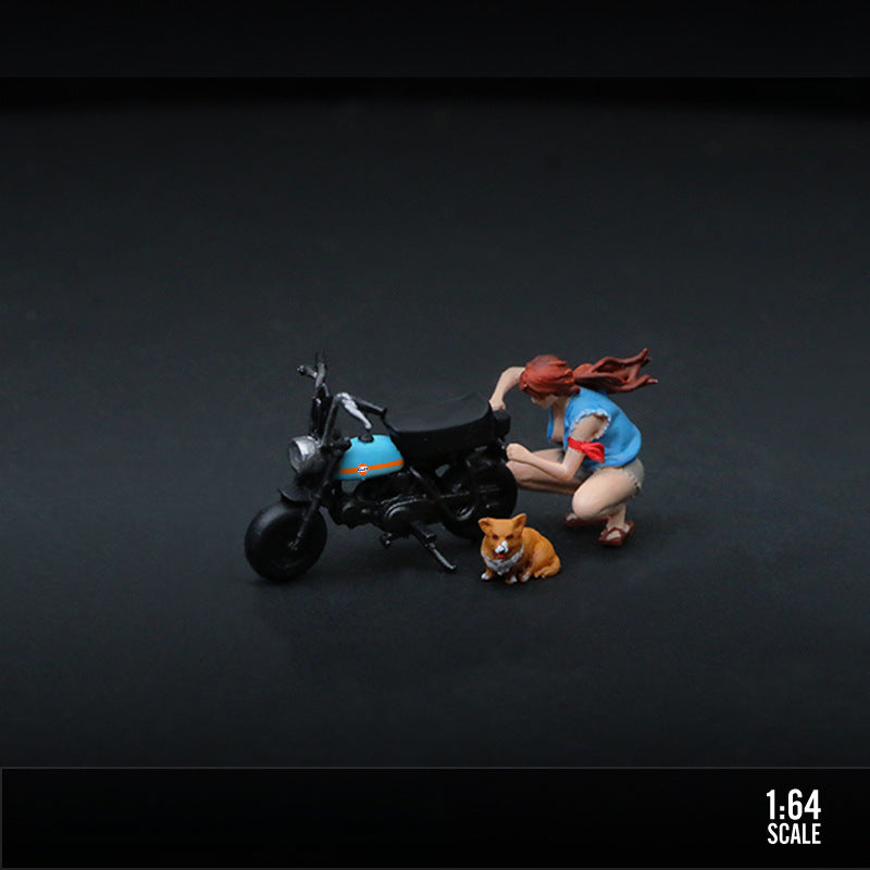MoreArt 1:64 Girl Fixing Motorcycle Resin Miniature Figure MODCOLS