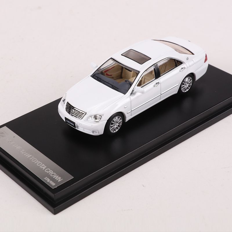 DCM 1:64 Toyota Crown 12th Gen Diecast Model – Classic JDM Collectible MODCOLS
