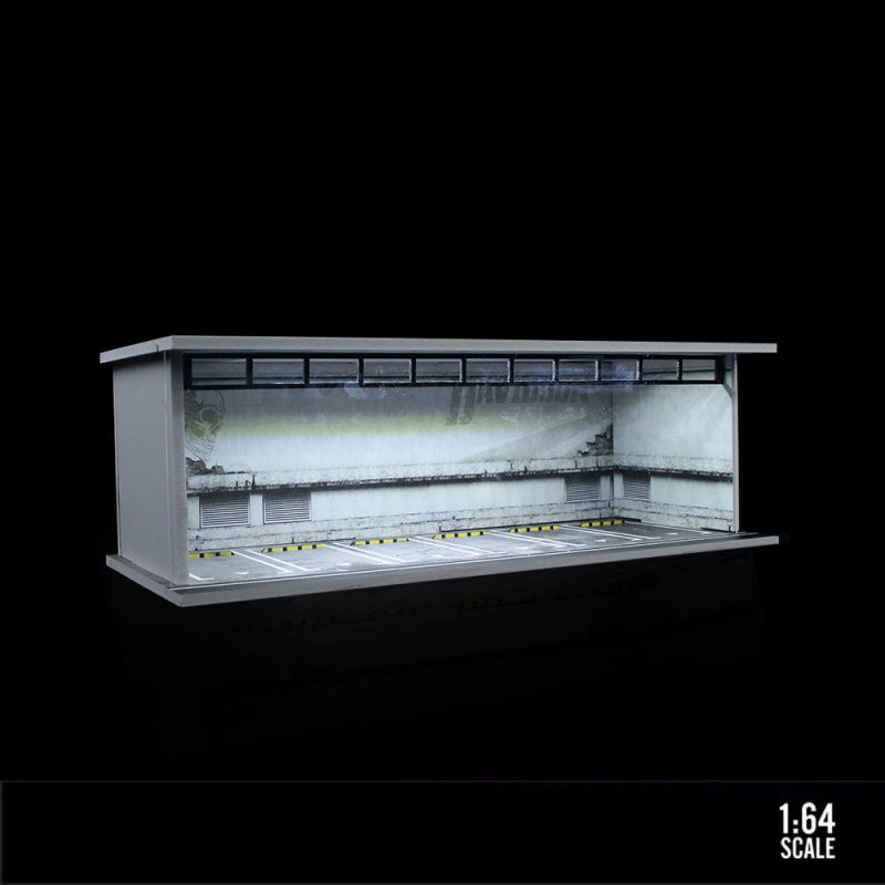 MoreArt 1:64 Lighted Parking Lot Assembly Diorama Scene MODCOLS