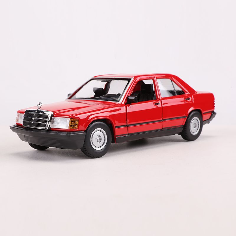 Bburago 1:25 Mercedes Benz 190E Diecast Model MODCOLS