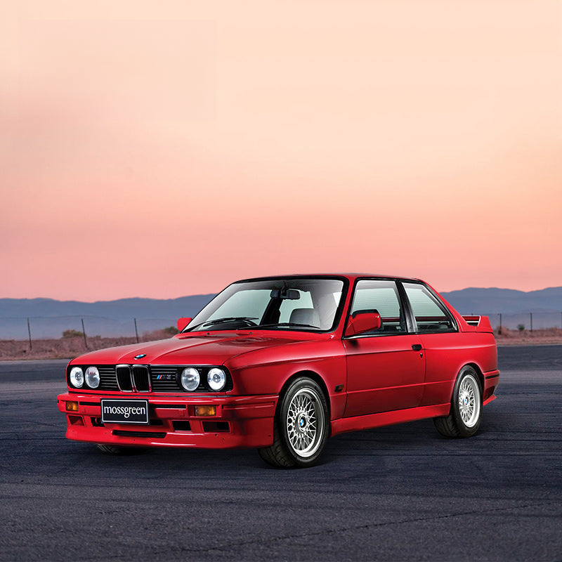 Bburago 1:24 BMW M3 (E30) 1988 Die Cast Model Car MODCOLS