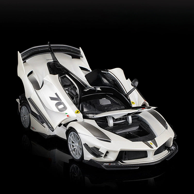 Bburago 1:18 Ferrari FXX K EVO Die Cast Model Car MODCOLS