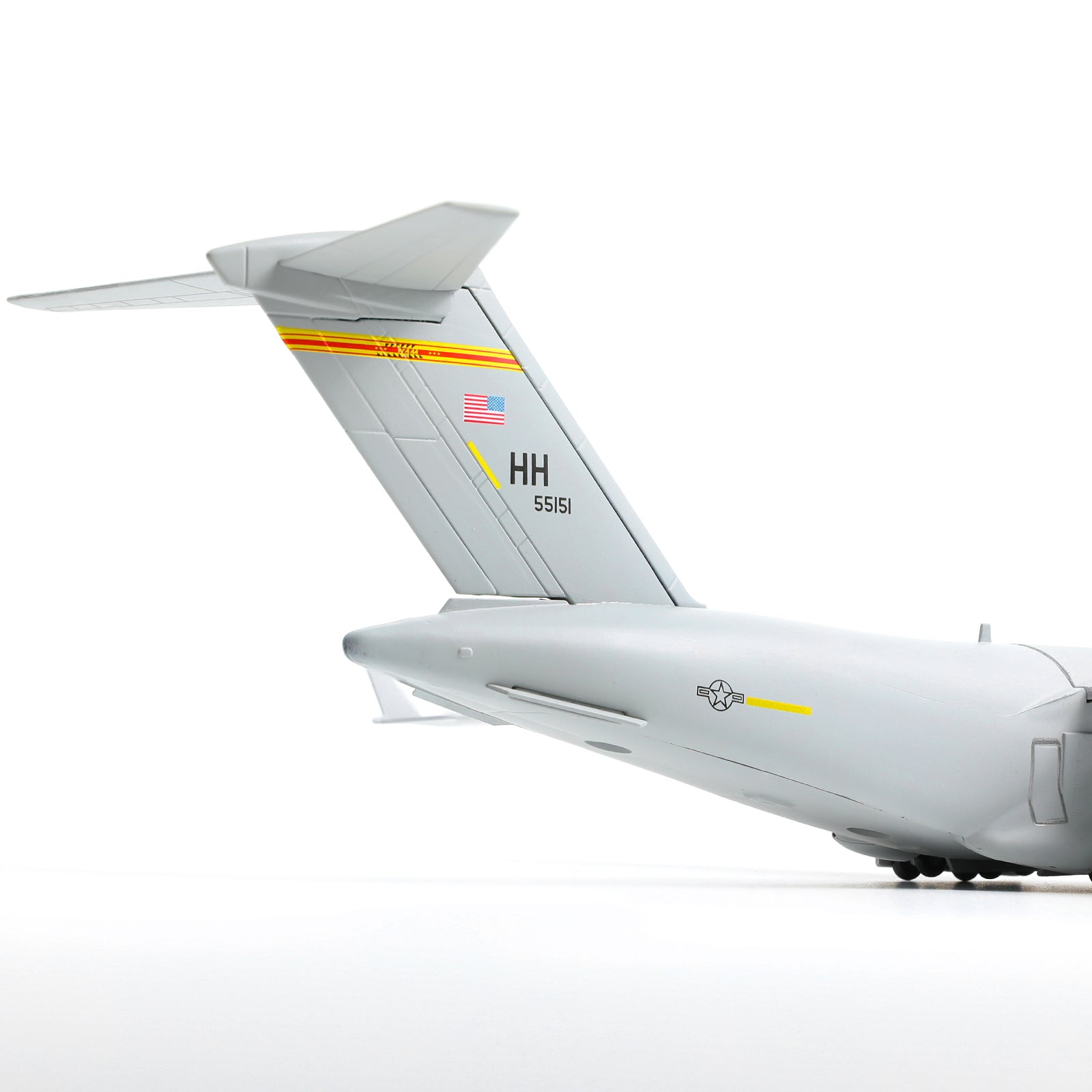 1/200 C-17 Globemaster III Diecast Model – USAF 154th WG Transport Aircraft