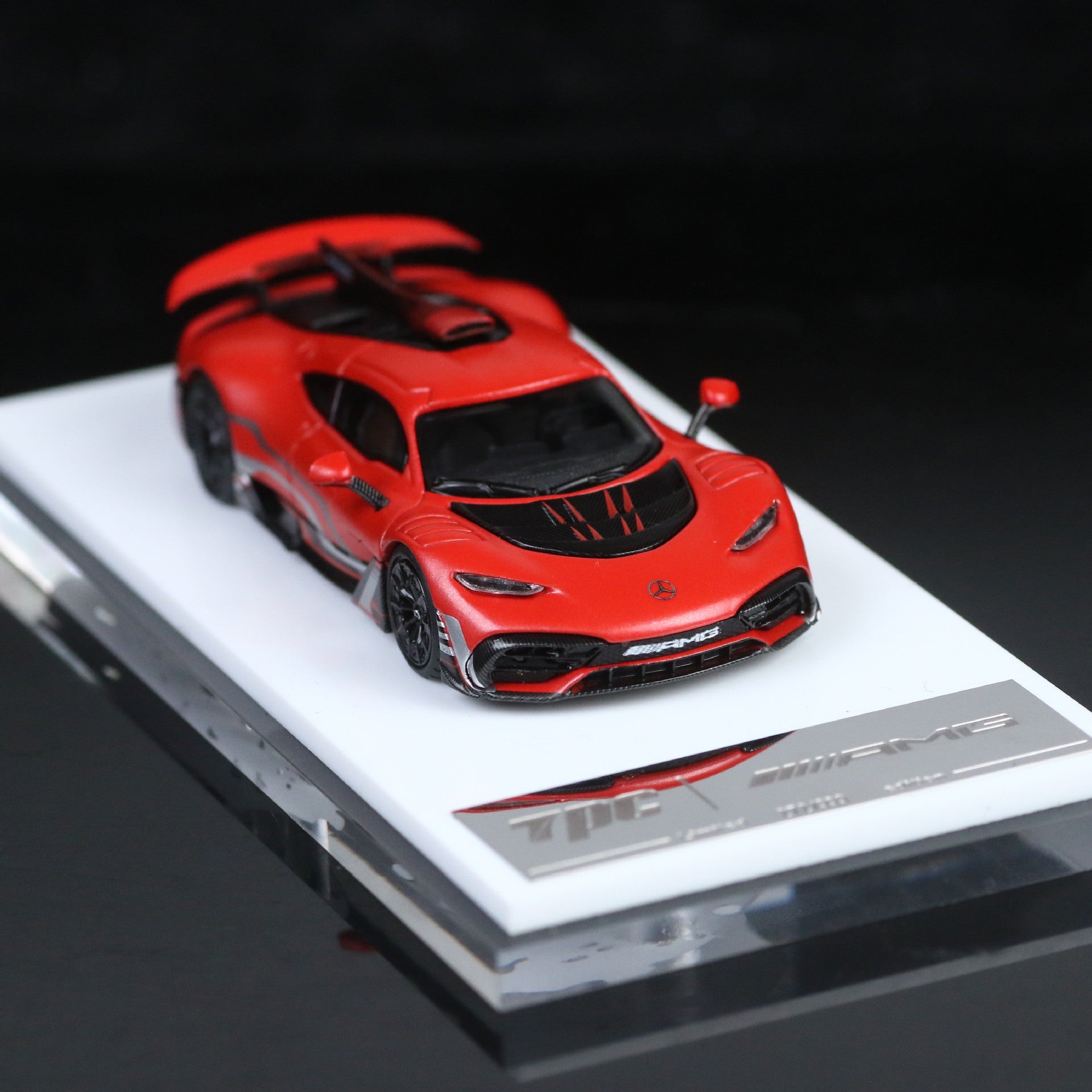 TT 1:64 Koenigsegg One:1 Carbon Pink Resin Diecast Model MODCOLS