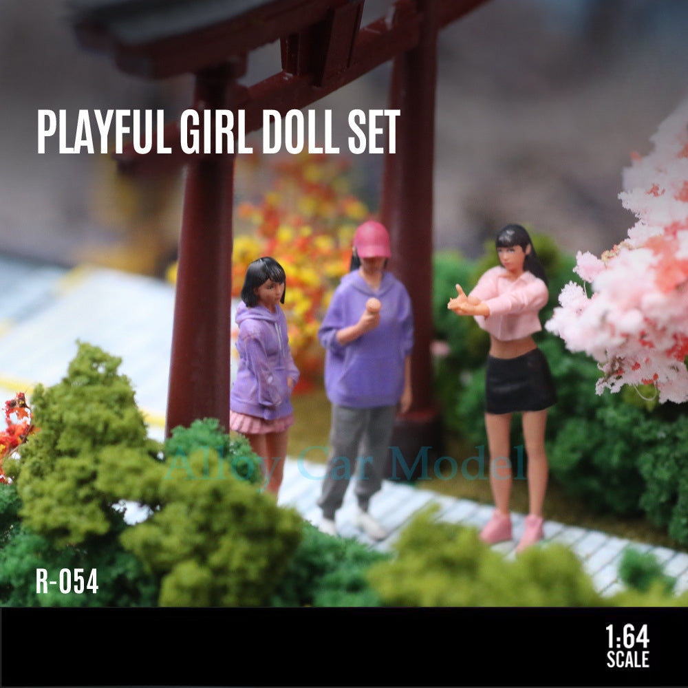 MoreArt 1:64 Playful Girl Resin Figure Set MODCOLS