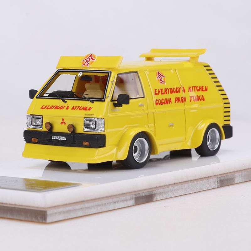 MJ 1:64 Mitsubishi Delica Resin Model – Classic Van Collectible MODCOLS