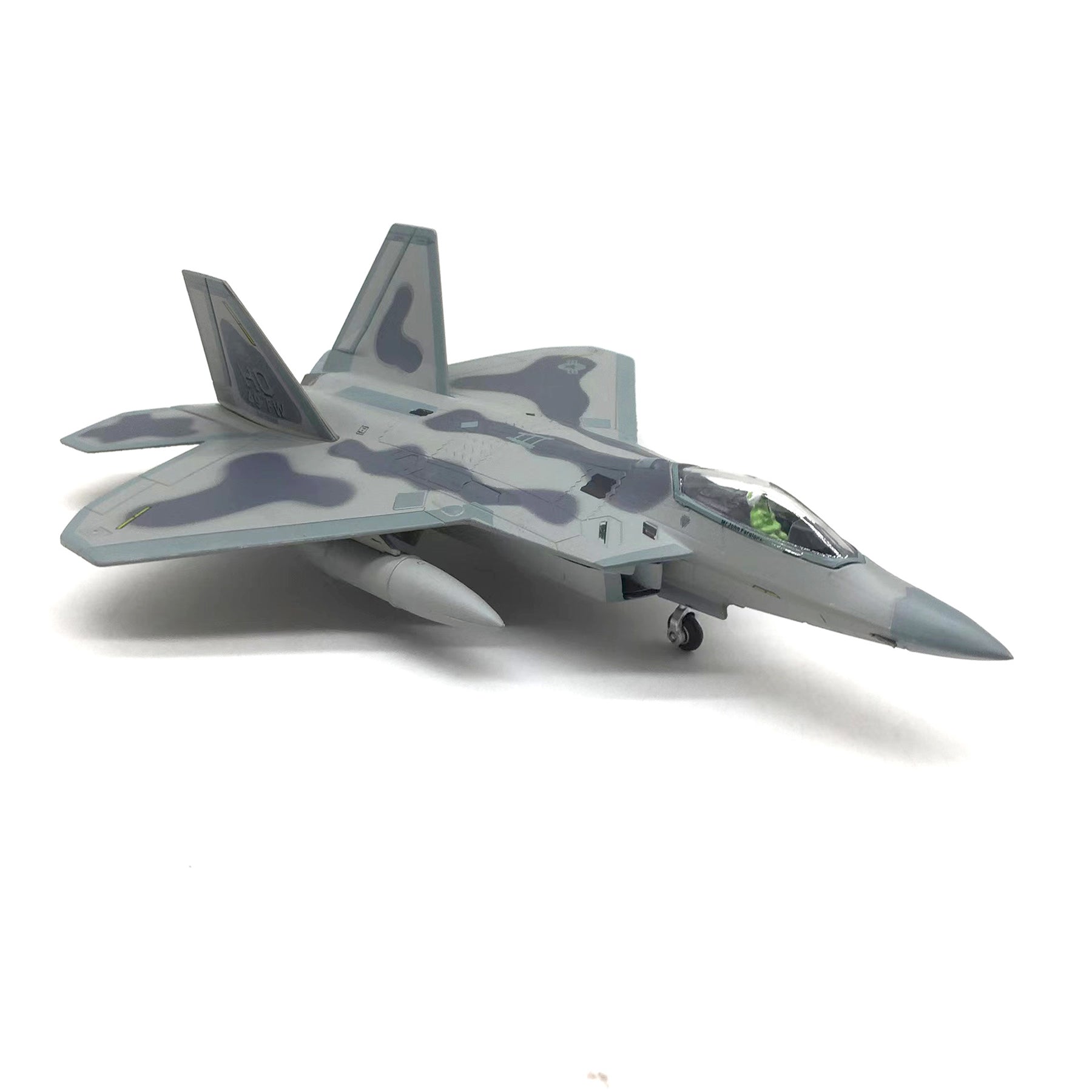 1/100 F-22 Raptor Die-cast Fighter Jet Model – USAF Aircraft