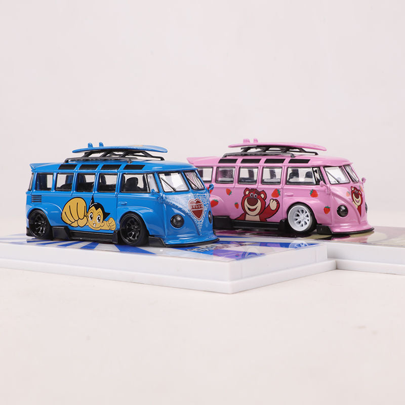 Flame 1:64 VW T1 Widebody Anime Edition – Strawberry Bear / Astro Boy MODCOLS