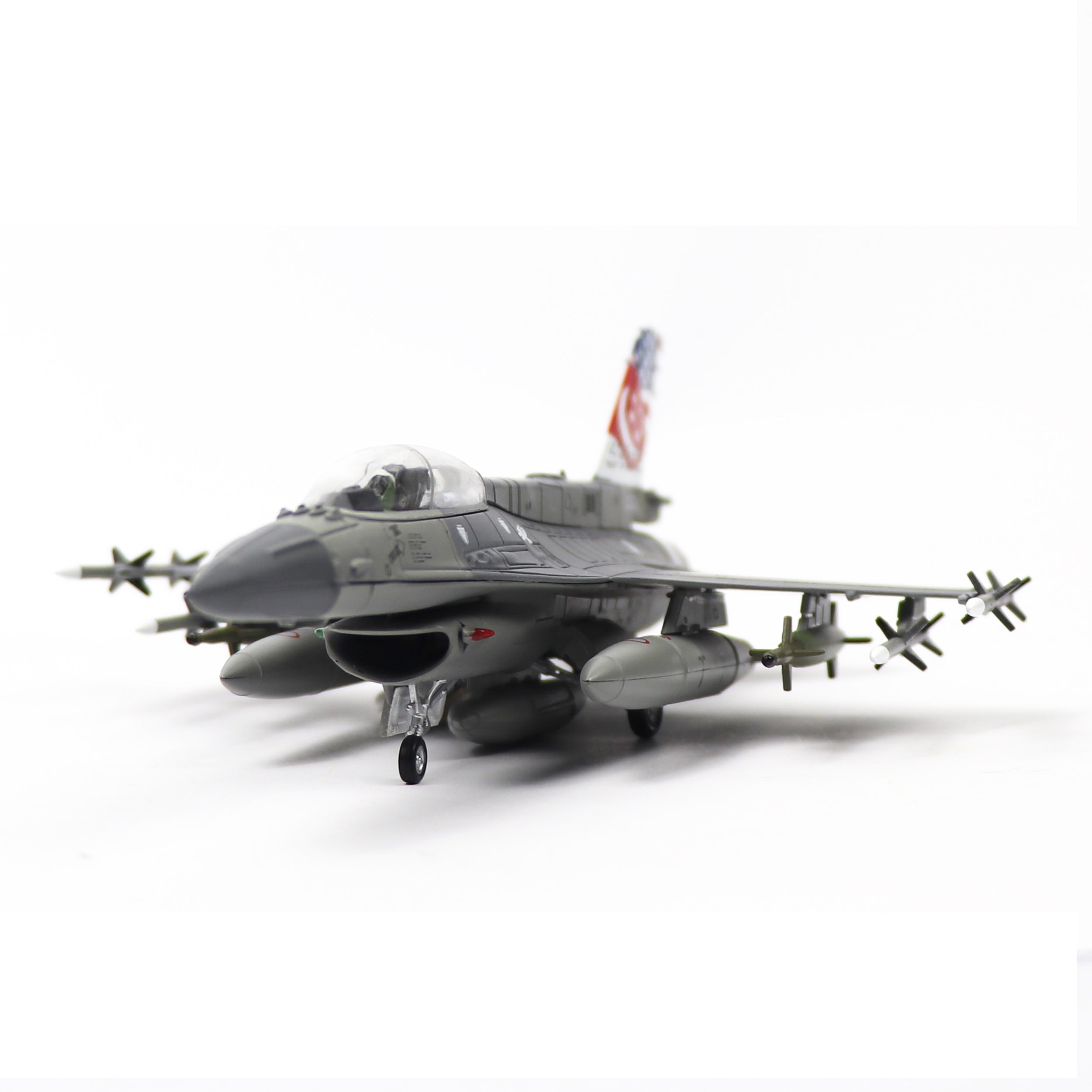 1/72 F-16D Fighting Falcon Singapore Jet Model – Diecast Alloy Aircraft