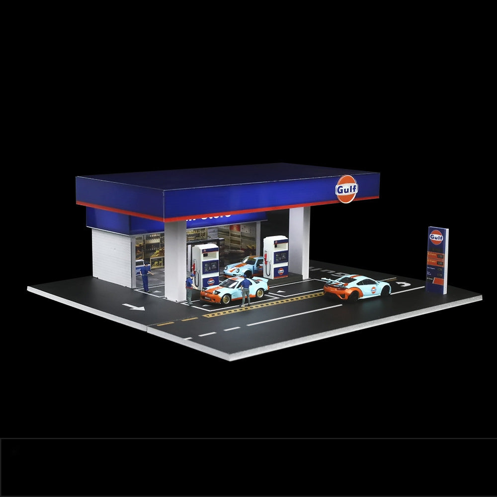 MoreArt 1:64 Gulf Gas Station Scene Model – Miniature Refueling Diorama