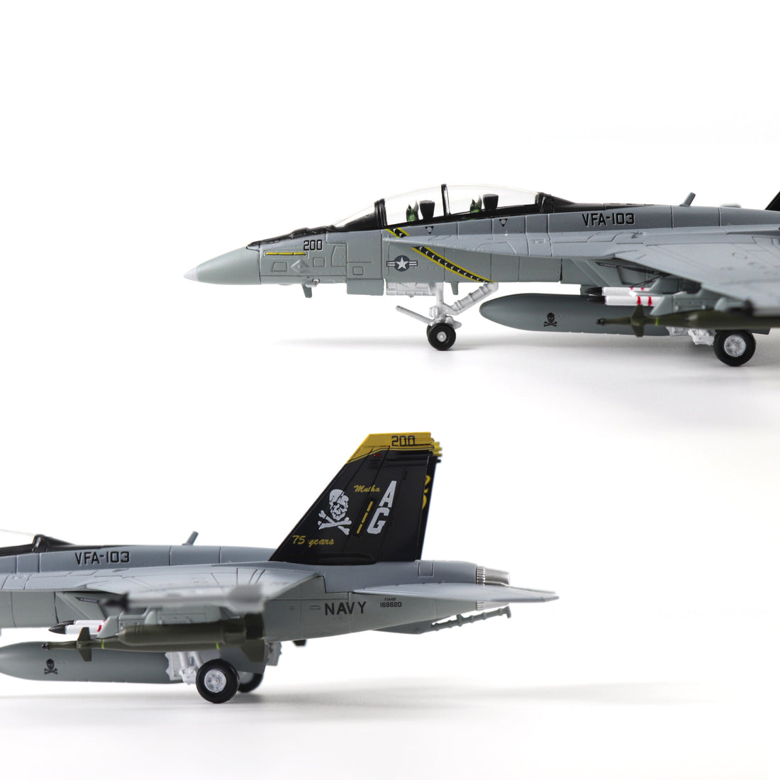 1/100 F/A-18 Super Hornet Jolly Roger Die-cast Fighter Jet Model