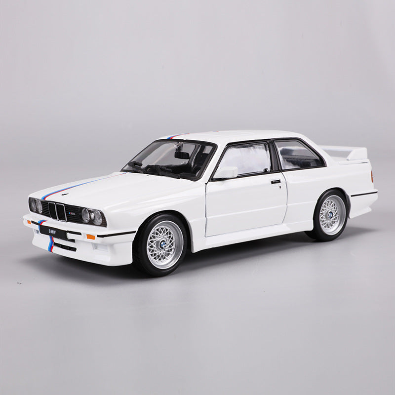 Bburago 1:24 BMW M3 E30 Diecast Model Classic Performance Collectible MODCOLS