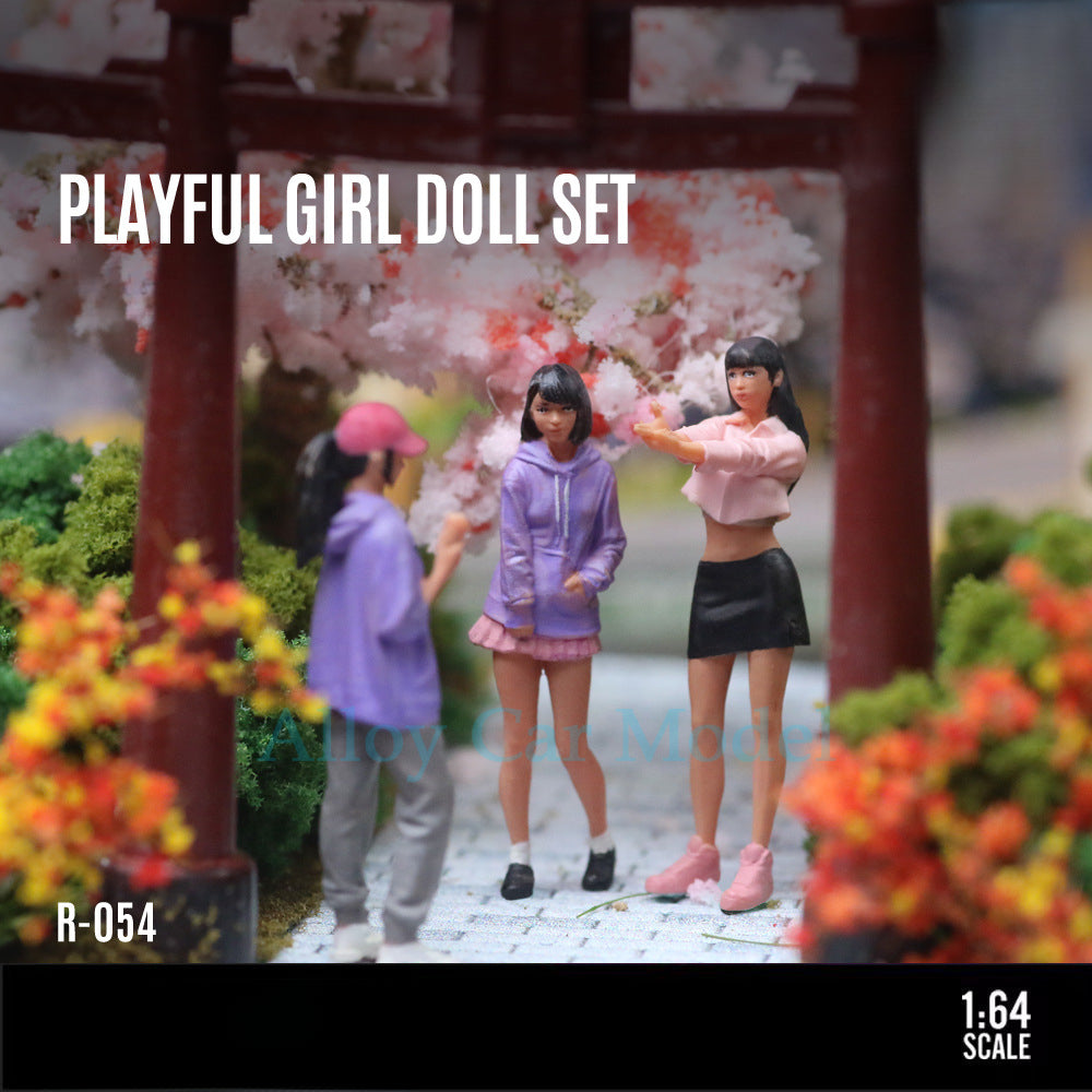 MoreArt 1:64 Playful Girl Resin Figure Set MODCOLS
