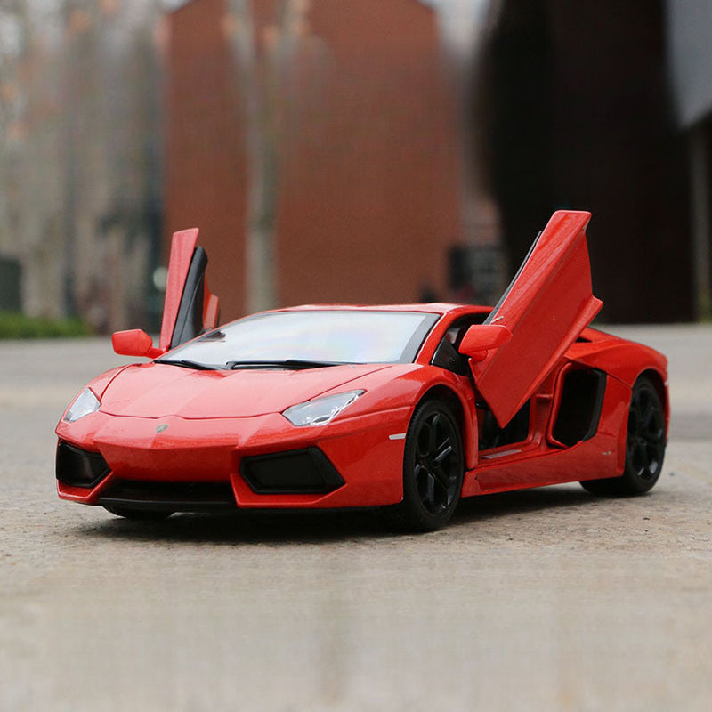 Bburago 1:18 Lamborghini Aventador LP700 4 Diecast Model Car MODCOLS