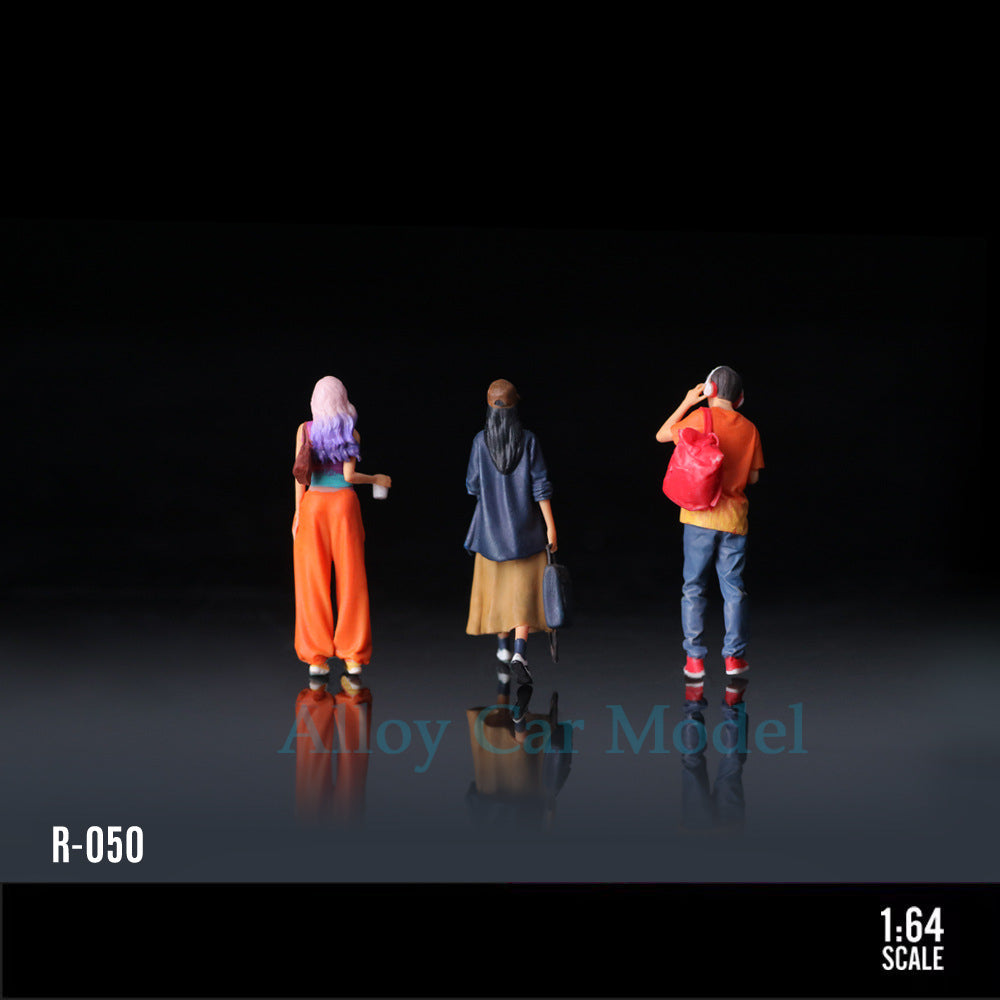 MoreArt 1:64 Resin Figure Set – Cup Holding Shopper MODCOLS