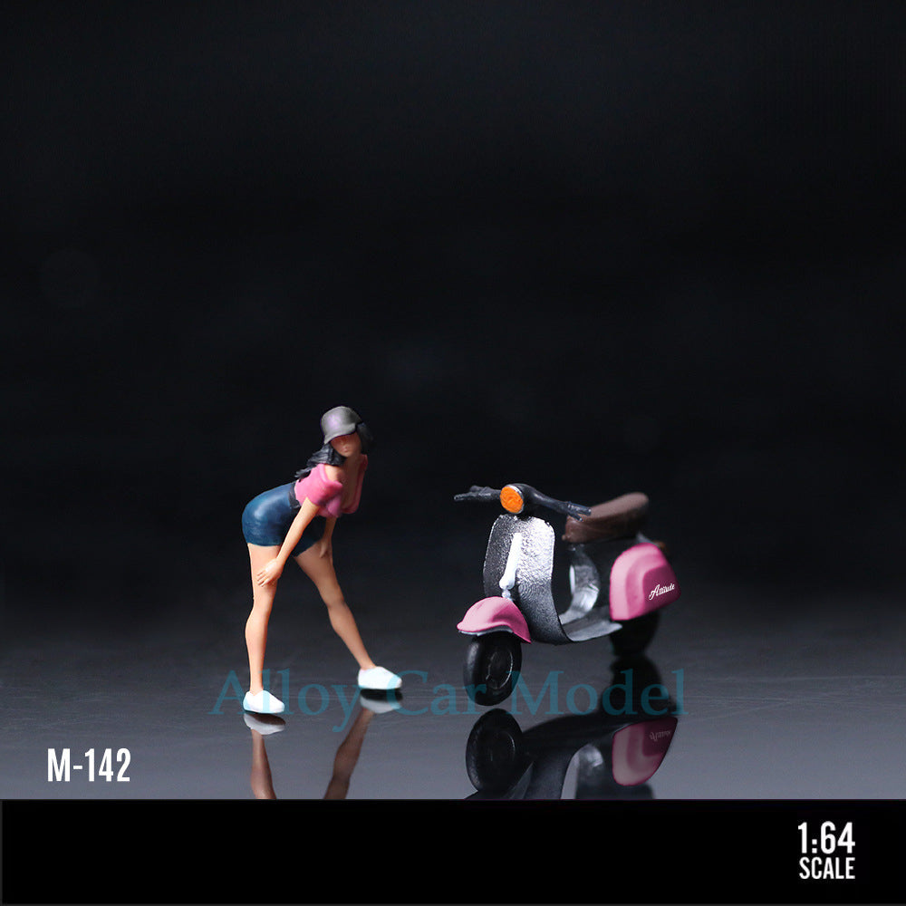 MoreArt 1:64 Pink Scooter Resin Figure MODCOLS