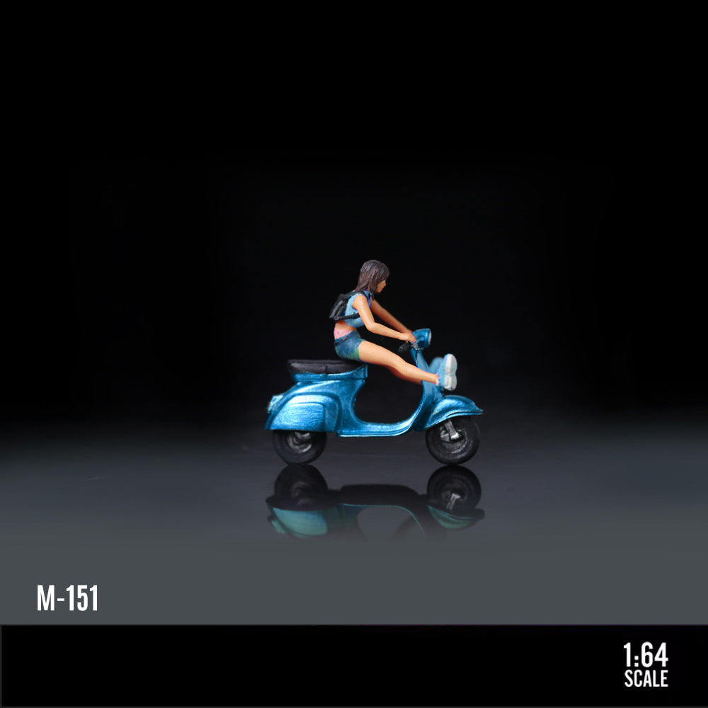 MoreArt 1:64 Two Tone Scooter Rider Resin Figure MODCOLS