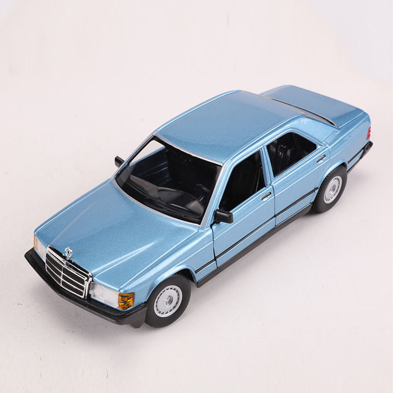 Bburago 1:25 Mercedes Benz 190E Diecast Model MODCOLS