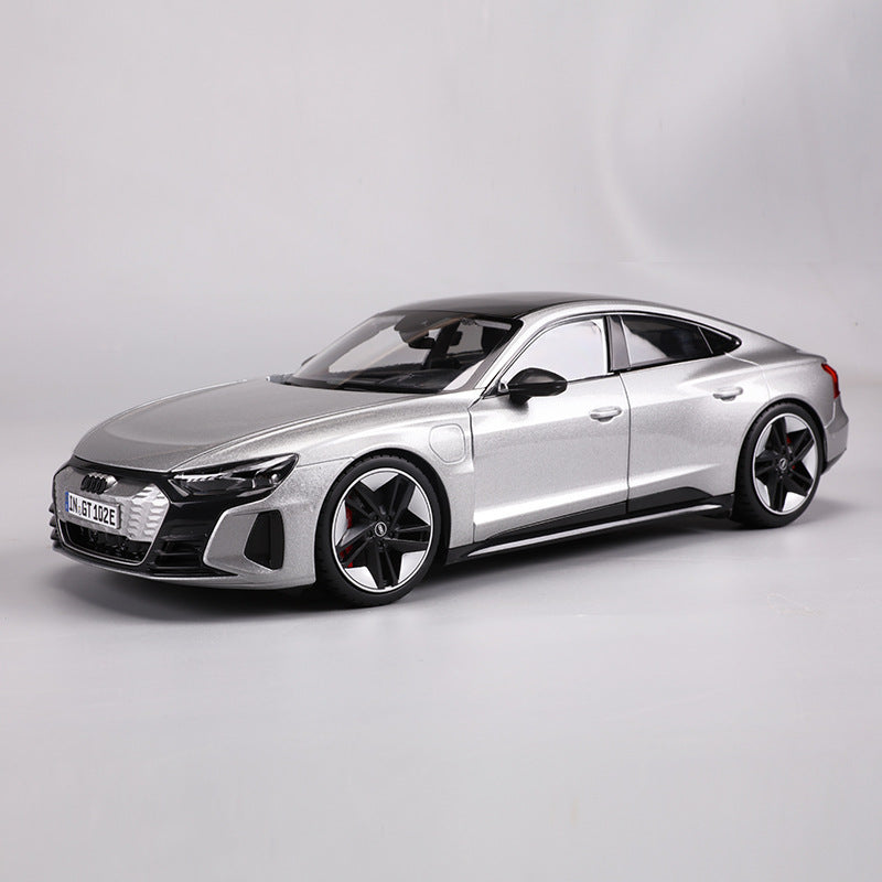 Bburago 1:18 Audi RS e tron GT 2022 Diecast Car Model MODCOLS