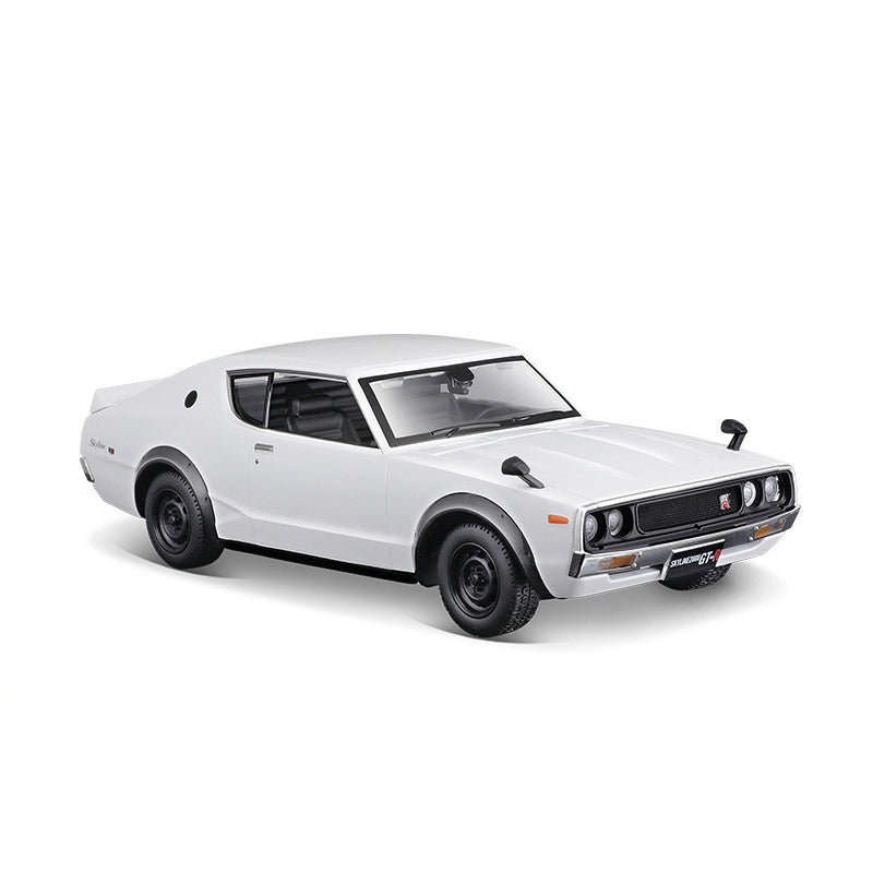 Maisto 1:24 Nissan Die Cast Car Model Metal Collectible MODCOLS